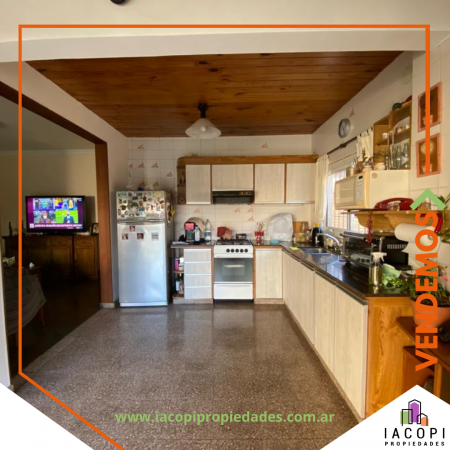 HERMOSA CASA A LA VENTA EN SAENZ PEÑA - LOTE 8,66 X 43,3