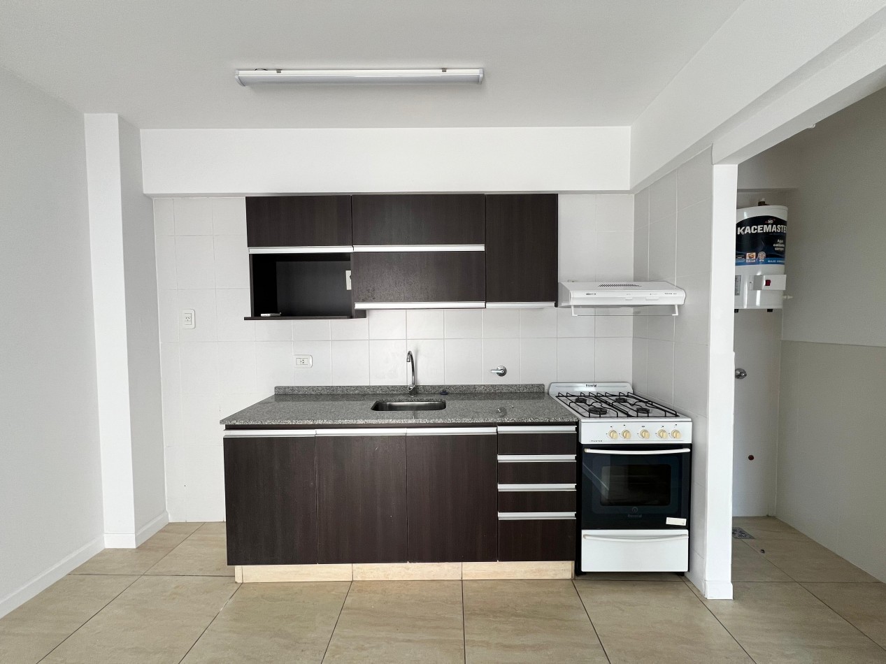 Hermoso 2 Ambientes con Balcon en Alquiler